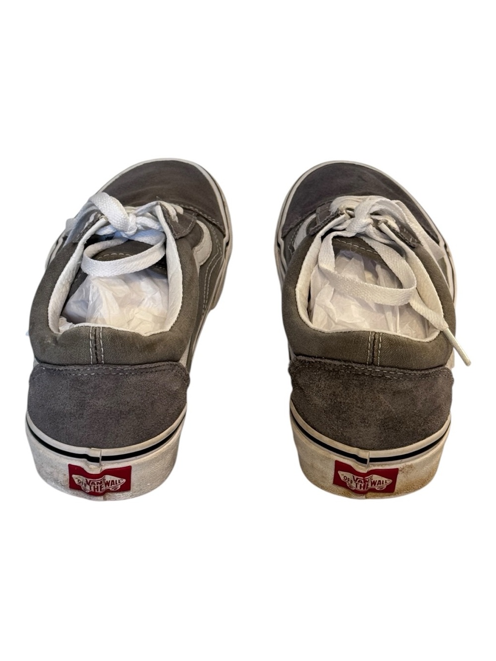 Slip on these Vans U Old Skool™ sneakers, - Picture 3 of 9